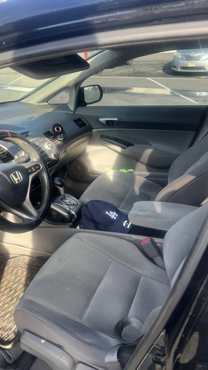 2009 Honda Civic 8th Gen - Image 3 of 12