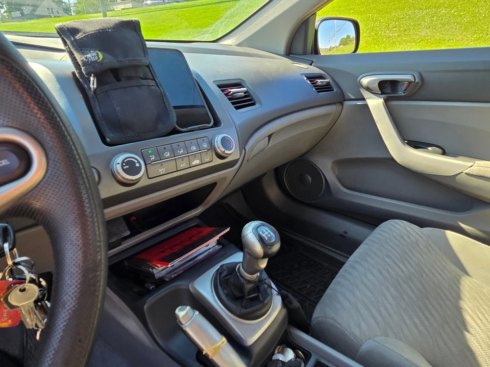 2009 Honda Civic 8th Gen - Image 6 of 12