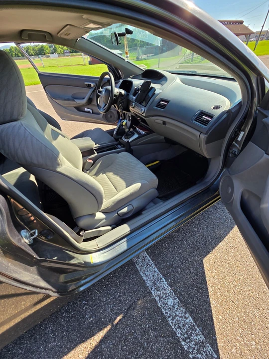 2009 Honda Civic 8th Gen - Image 8 of 12