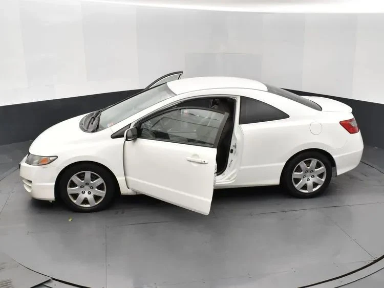 2009 Honda Civic 8th Gen - Image 7 of 12