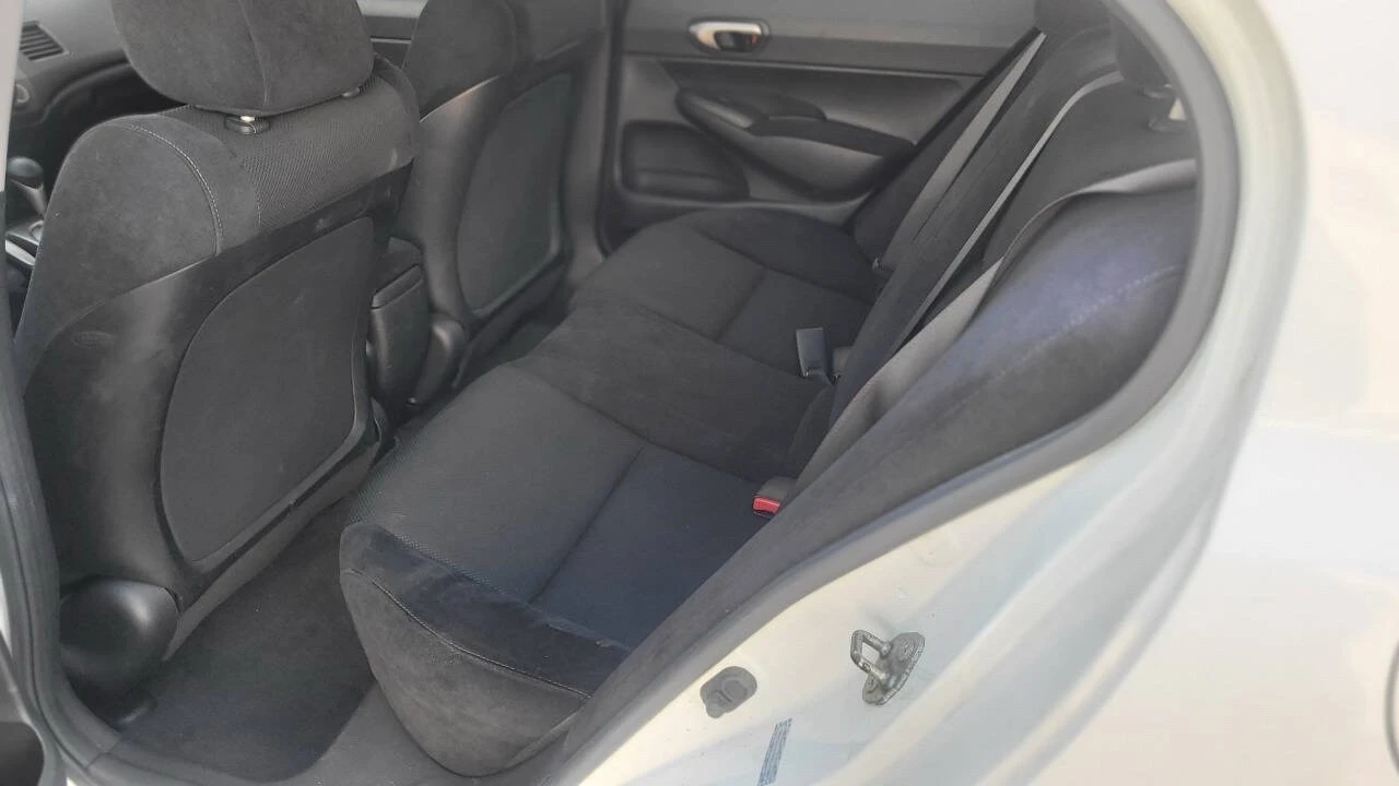 2009 Honda Civic 8th Gen - Image 17 of 26