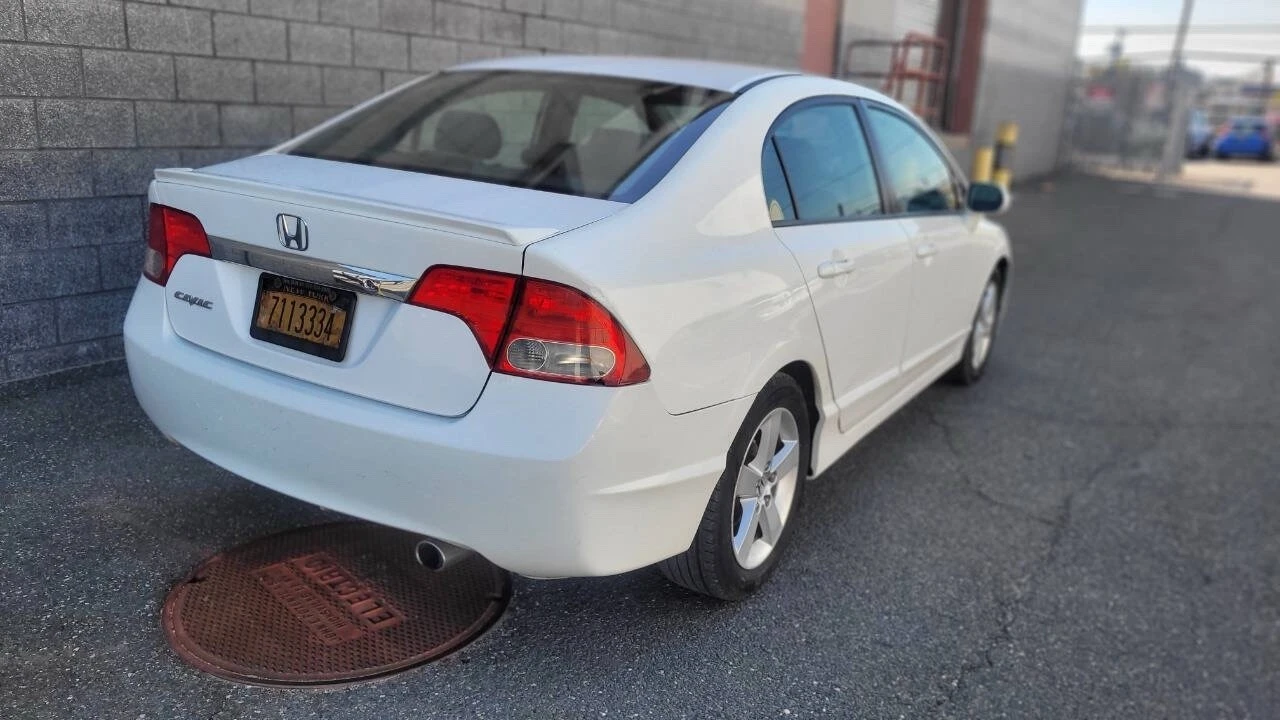 2009 Honda Civic 8th Gen - Image 8 of 26