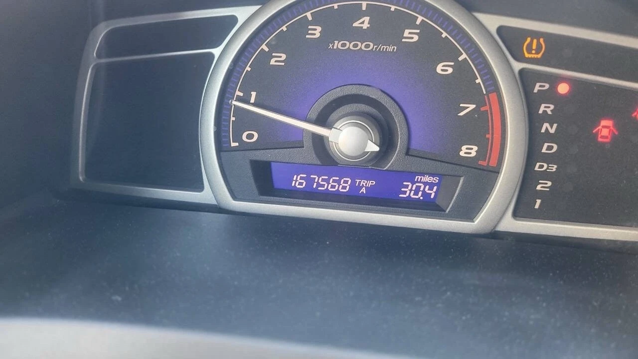 2009 Honda Civic 8th Gen - Image 21 of 26