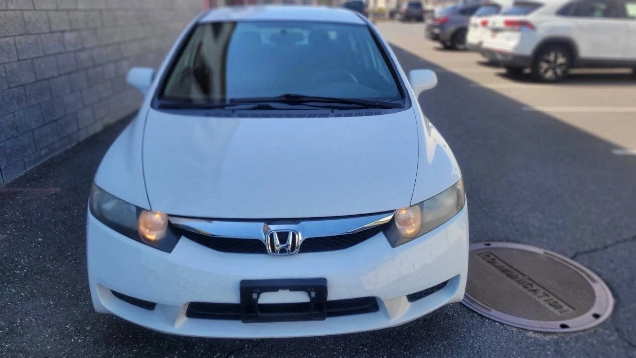 2009 Honda Civic 8th Gen - Image 3 of 26