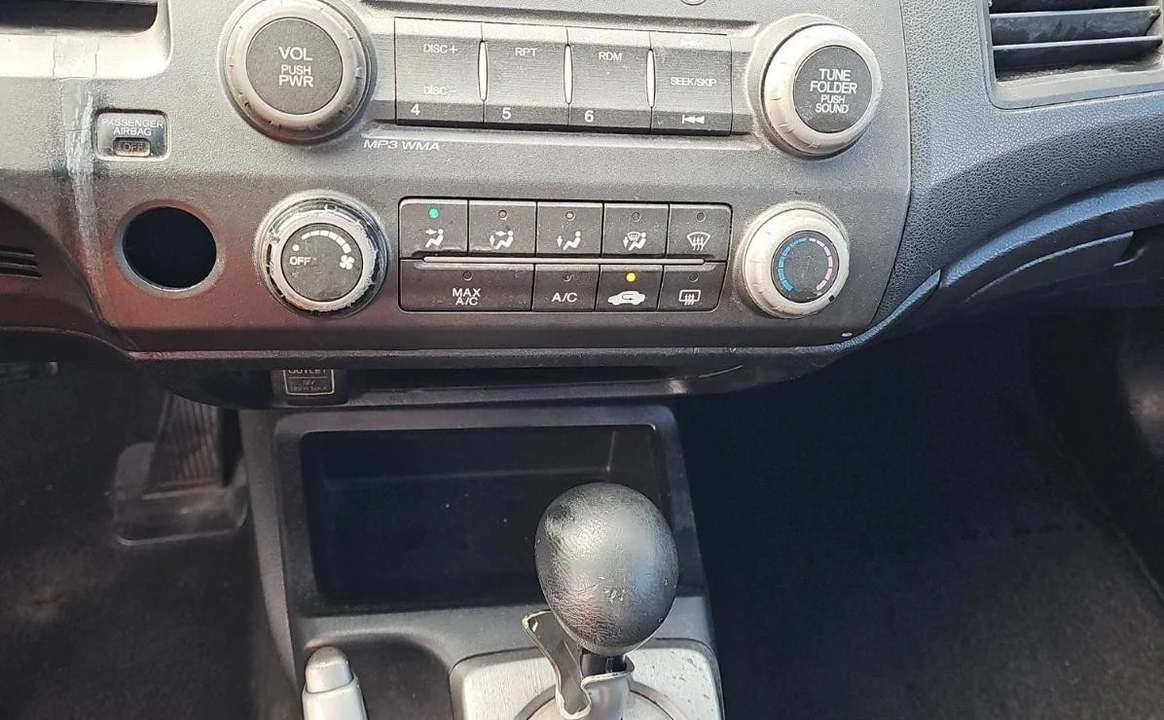 2009 Honda Civic 8th Gen - Image 9 of 10
