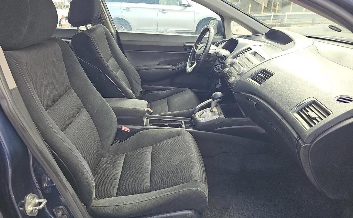 2009 Honda Civic 8th Gen - Image 8 of 10