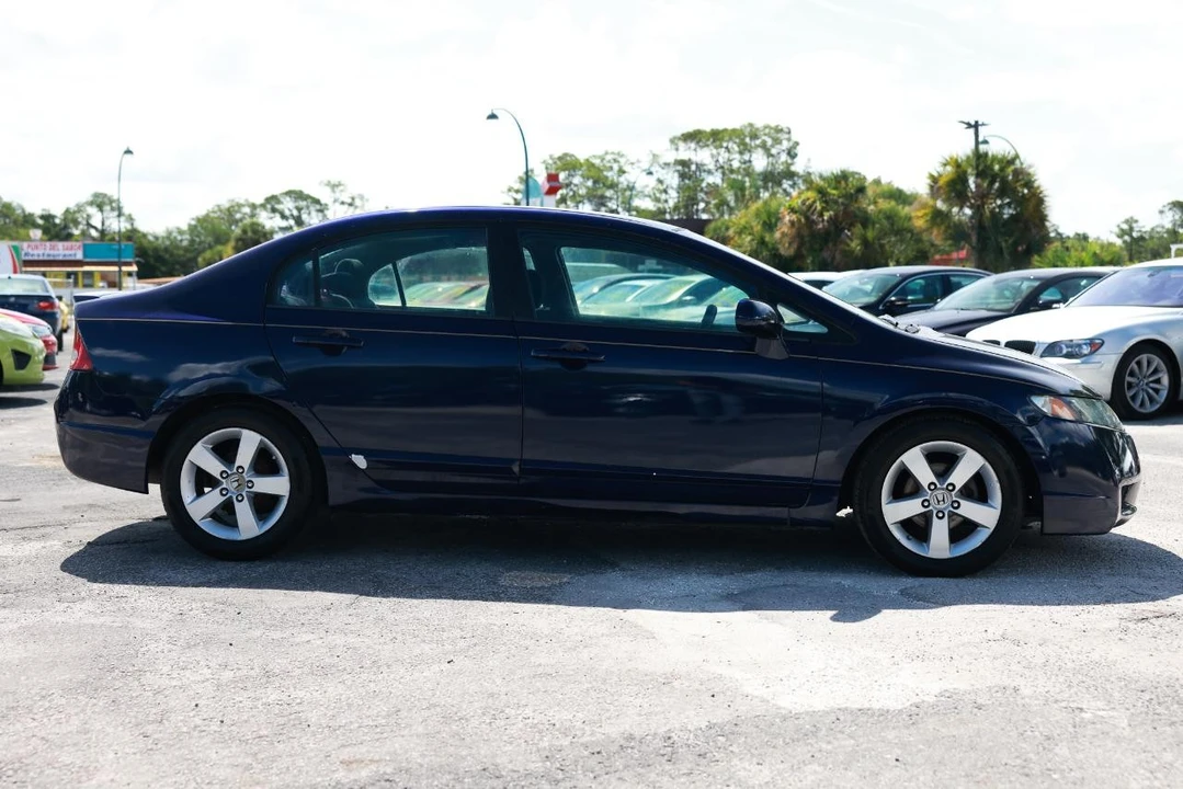 2009 Honda Civic 8th Gen - Image 13 of 31