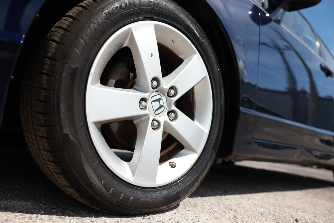 2009 Honda Civic 8th Gen - Image 30 of 31