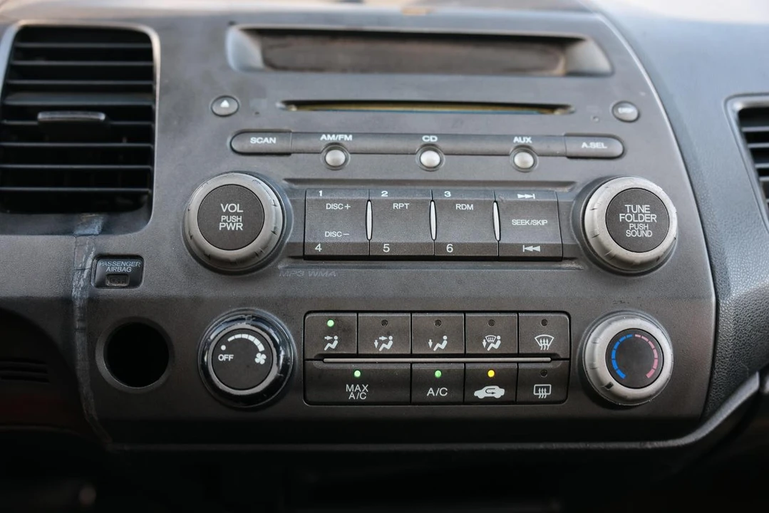 2009 Honda Civic 8th Gen - Image 31 of 31