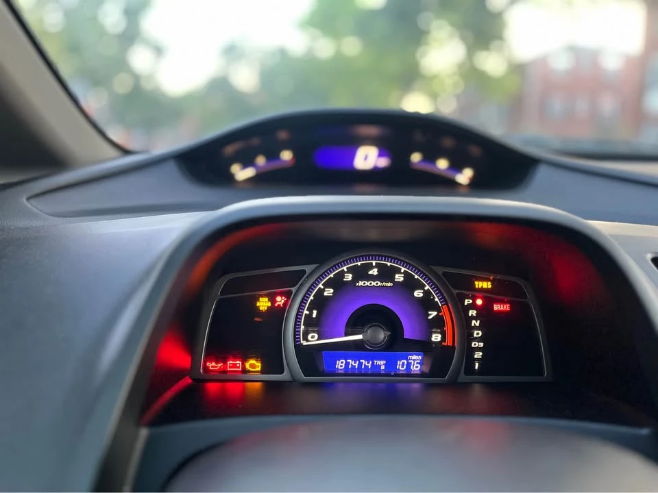 2009 Honda Civic 8th Gen - Image 15 of 18