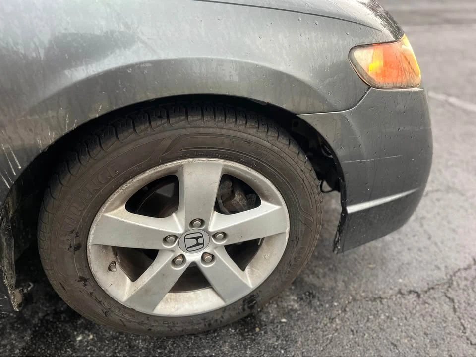 2009 Honda Civic 8th Gen - Image 17 of 18