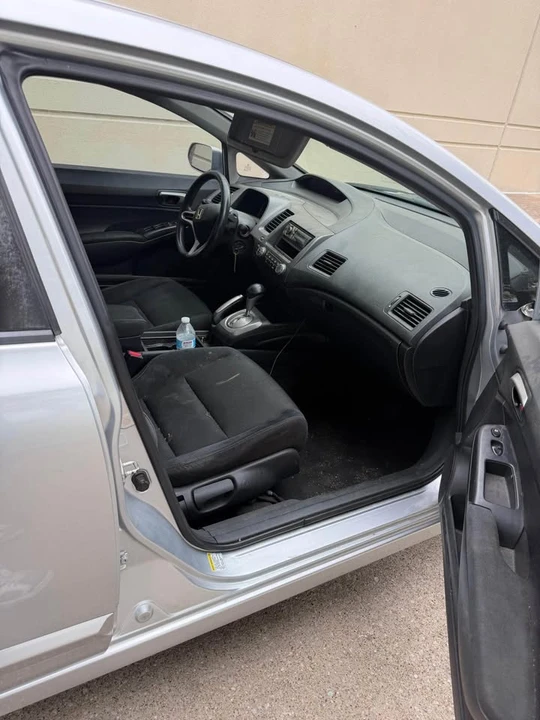 2009 Honda Civic 8th Gen - Image 5 of 10
