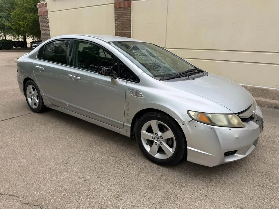 2009 Honda Civic 8th Gen - Image 2 of 10