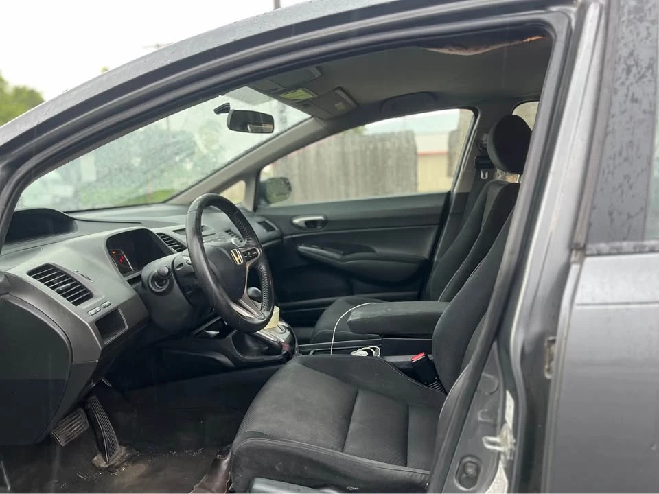 2009 Honda Civic 8th Gen - Image 12 of 18