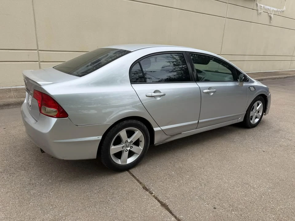 2009 Honda Civic 8th Gen - Image 9 of 10