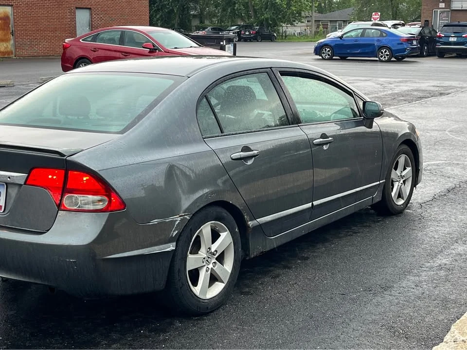 2009 Honda Civic 8th Gen - Image 7 of 18