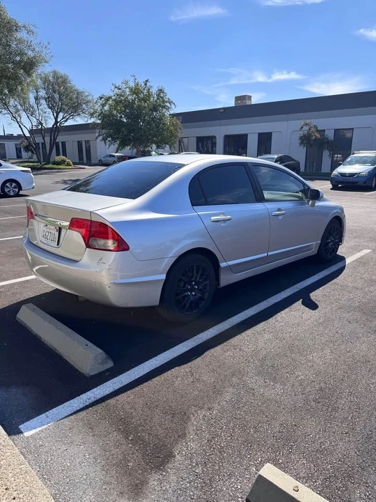 2009 Honda Civic 8th Gen - Image 3 of 7