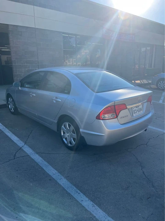 2009 Honda Civic 8th Gen - Image 4 of 6