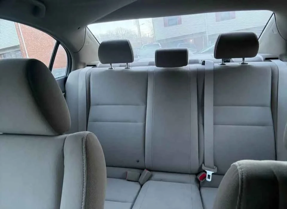 2009 Honda Civic 8th Gen - Image 4 of 4