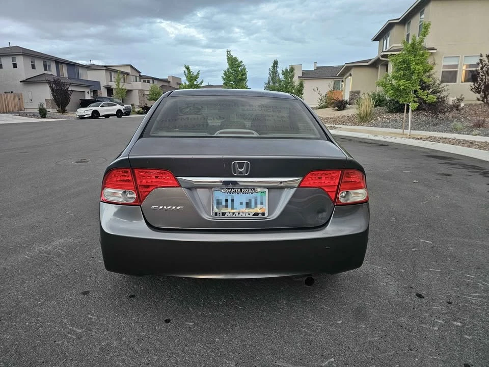 2009 Honda Civic 8th Gen - Image 3 of 12
