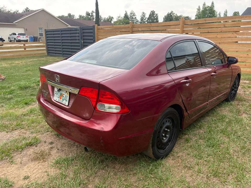 2009 Honda Civic 8th Gen - Image 3 of 9