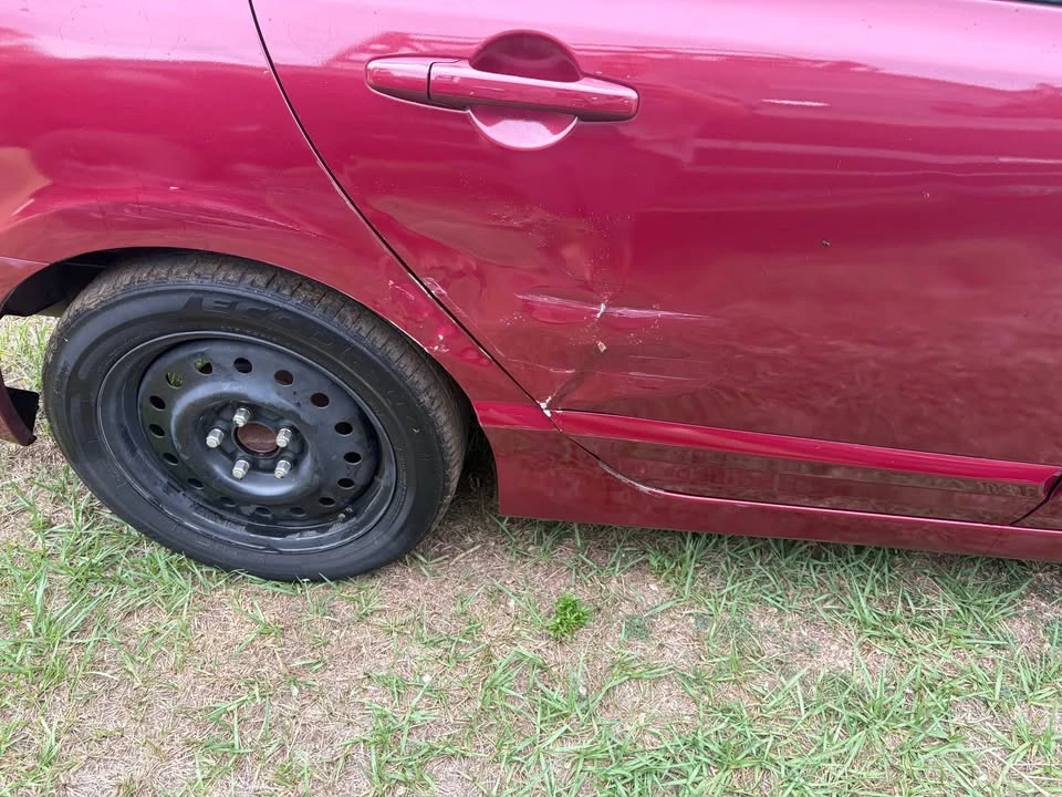 2009 Honda Civic 8th Gen - Image 8 of 9