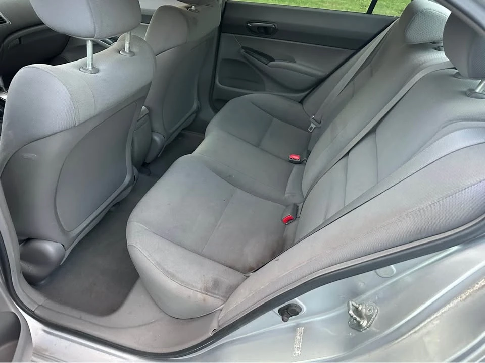 2009 Honda Civic 8th Gen - Image 9 of 15