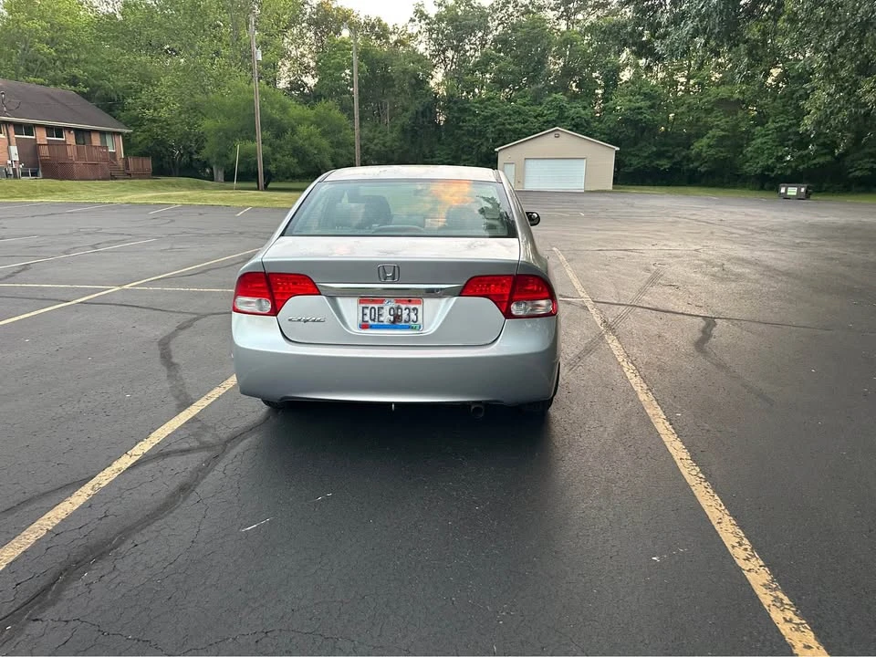 2009 Honda Civic 8th Gen - Image 6 of 15