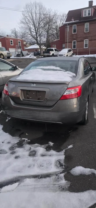 2009 Honda Civic 8th Gen - Image 2 of 3