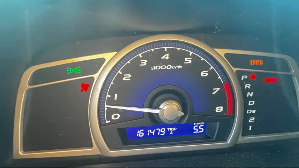 2009 Honda Civic 8th Gen - Image 2 of 6
