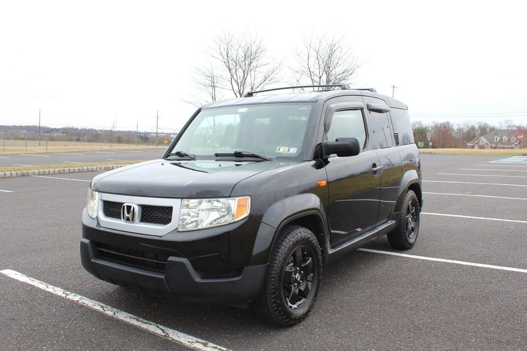 2009 Honda Element - Image 2 of 31