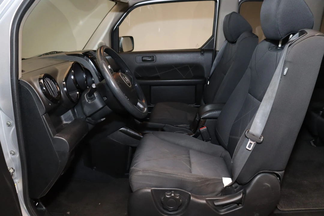 2009 Honda Element - Image 29 of 31