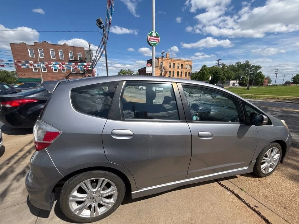 2009 Honda Fit - Image 9 of 10
