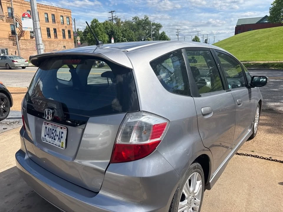 2009 Honda Fit - Image 8 of 10
