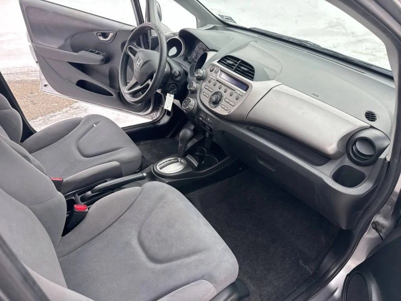 2009 Honda Fit - Image 11 of 12