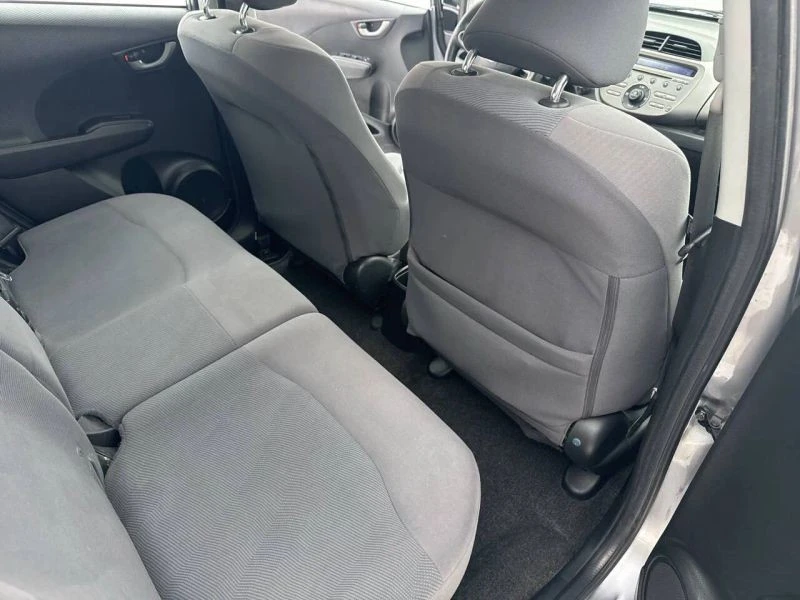 2009 Honda Fit - Image 10 of 12