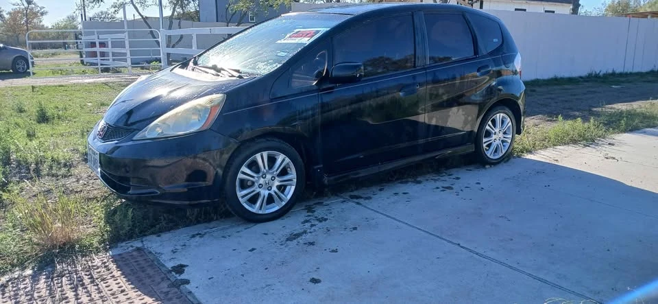 2009 Honda Fit - Image 3 of 3