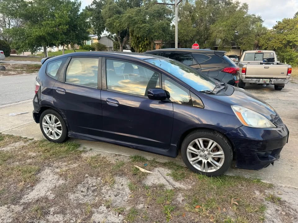 2009 Honda Fit - Image 4 of 6