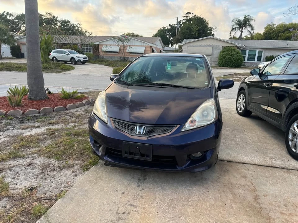 2009 Honda Fit - Image 6 of 6