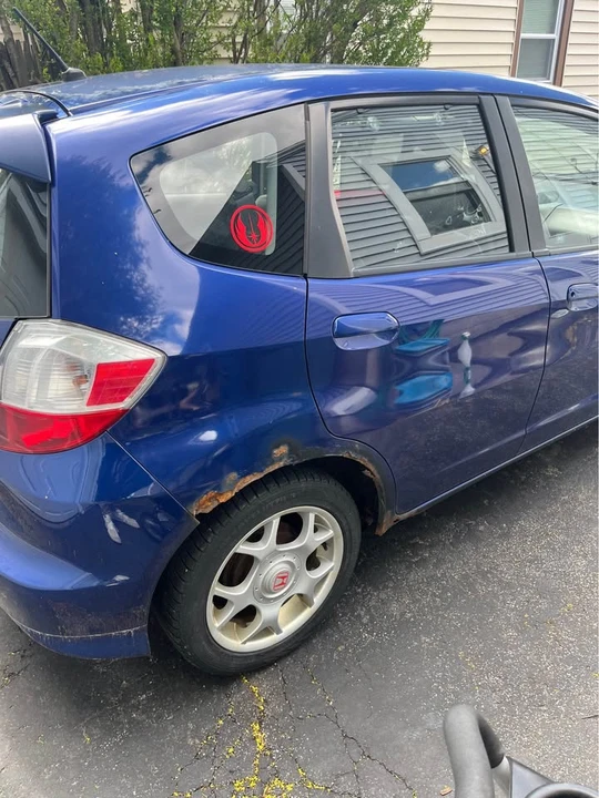2009 Honda Fit - Image 10 of 12