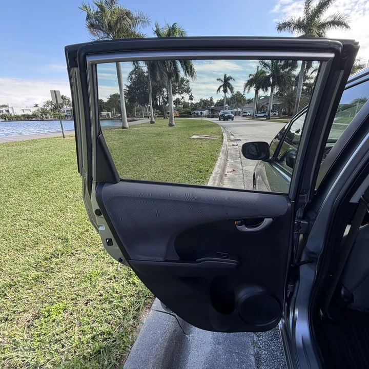 2009 Honda Fit - Image 16 of 21
