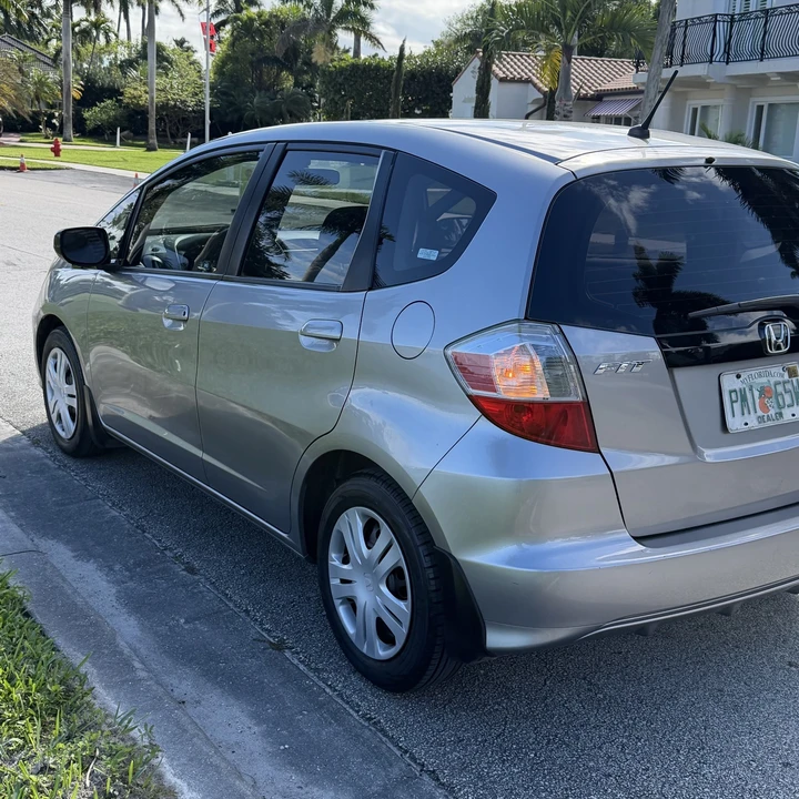 2009 Honda Fit - Image 9 of 21