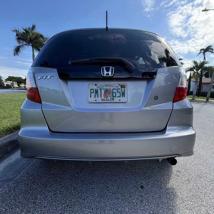 2009 Honda Fit - Image 13 of 21