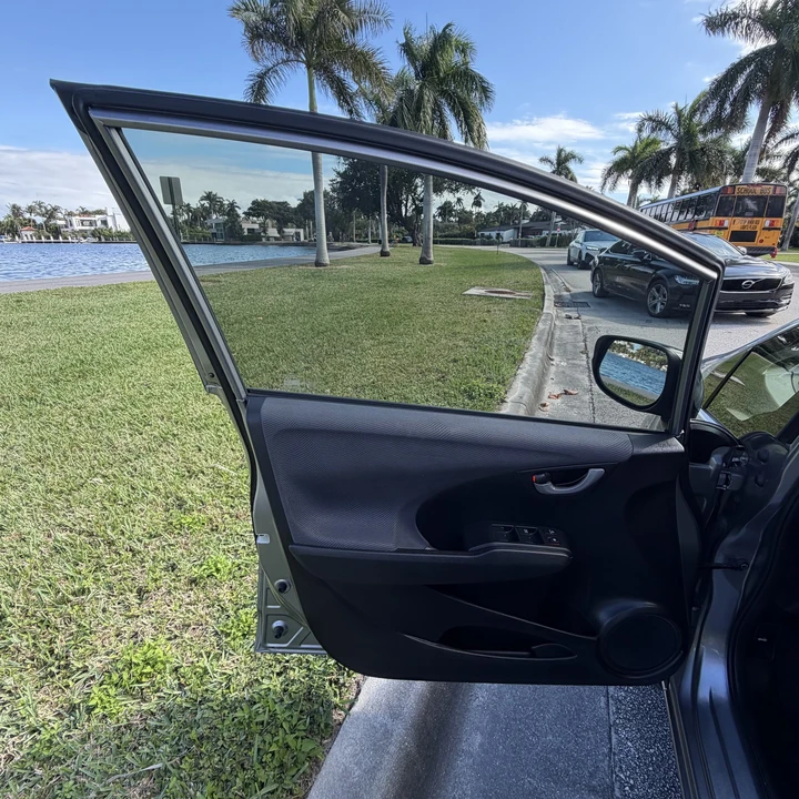 2009 Honda Fit - Image 15 of 21