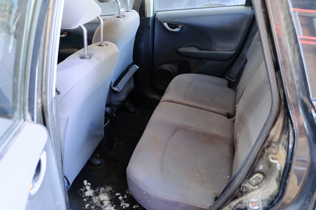 2009 Honda Fit - Image 5 of 11