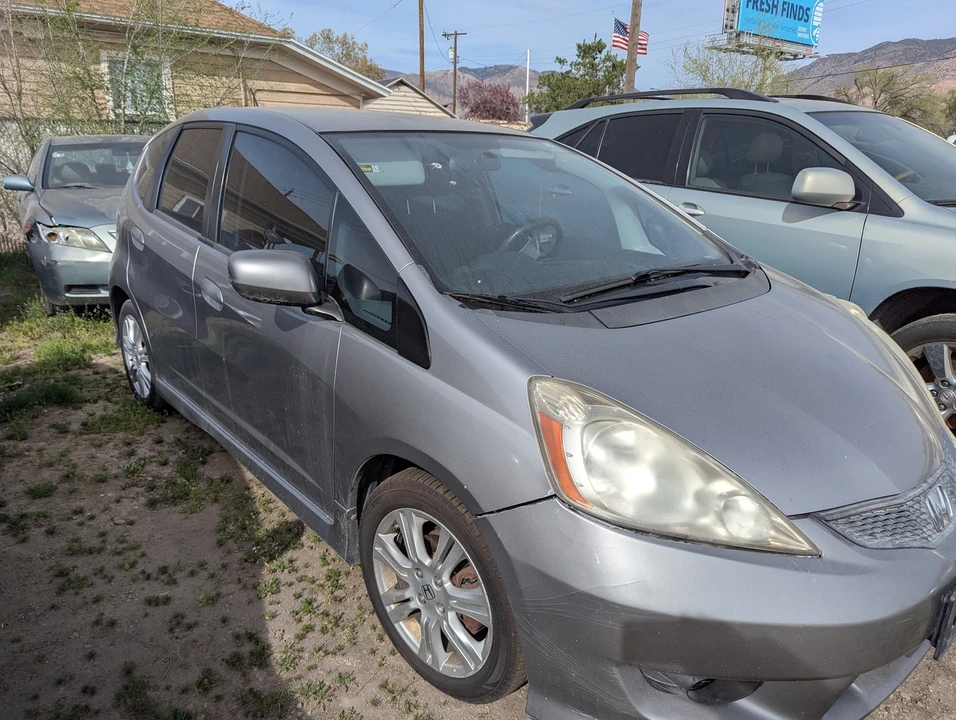 2009 Honda Fit - Image 3 of 11