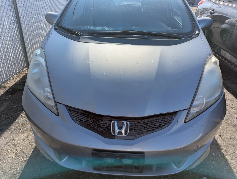 2009 Honda Fit - Image 2 of 11