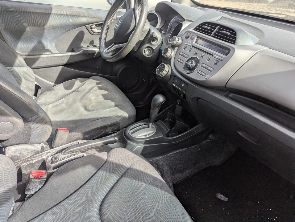 2009 Honda Fit - Image 7 of 11