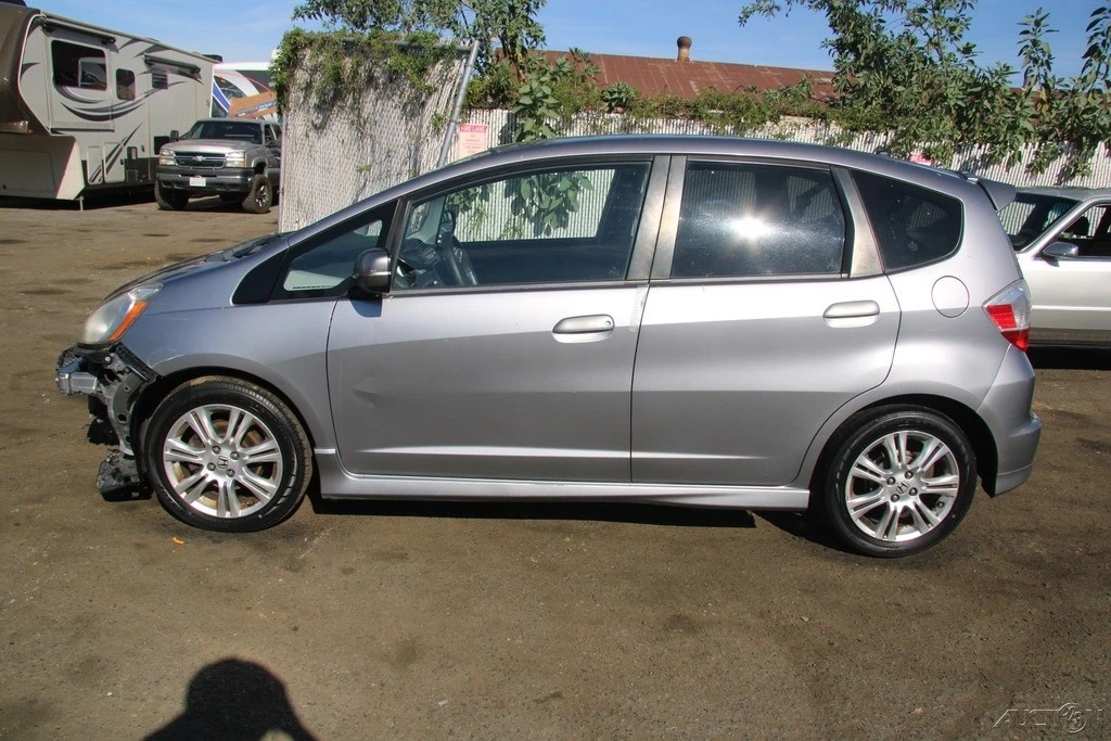 2009 Honda Fit - Image 3 of 21