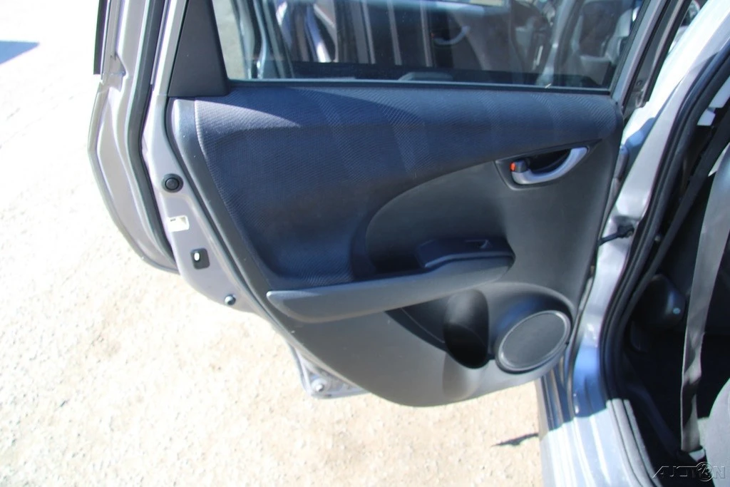 2009 Honda Fit - Image 18 of 21